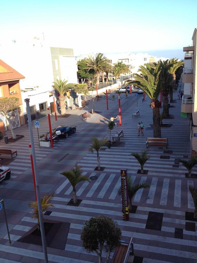 Hotel Playa De Arinaga Exterior photo